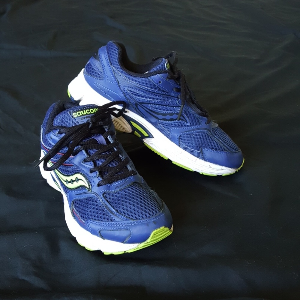 Used Saucony Cohesion 9 LTT Running Shoe